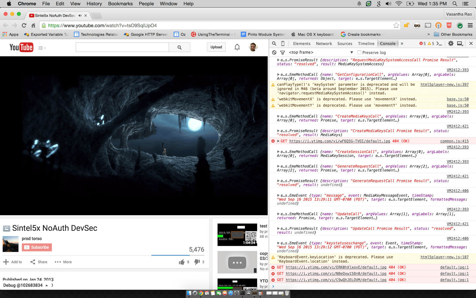 Captura de tela de conteúdo protegido sendo reproduzido em um elemento de vídeo em uma página da Web, com o console do Chrome DevTools mostrando o registro da extensão EME Logger.